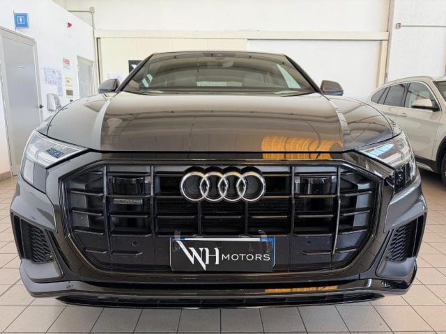 Audi Q8 50 TDI 286 CV quattro tiptronic S LINE //TETTO// - foto 2 di 4