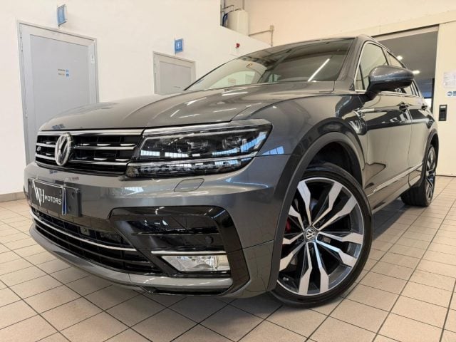 Volkswagen Tiguan 2.0 BiTDI SCR DSG 4MOTION Executive R-Line BMT usato a PARMA