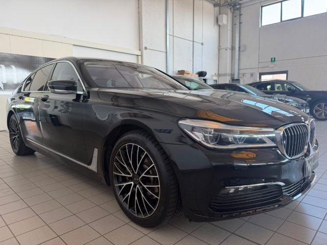 BMW 730 d xDrive Eccelsa //PELLE/NAVI//BLUETOOTH// - foto 3 di 49