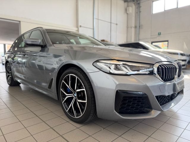 BMW 540 i 48V xDrive Touring Msport //TETTO//LED//LUCI AMB - foto 2 di 4