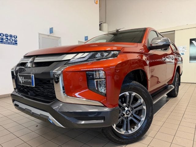 Mitsubishi L200 2.3 D Double Cab 4x4 Hurricane aut., del 2019, 149.900 km, in vendita a Parma (PR)