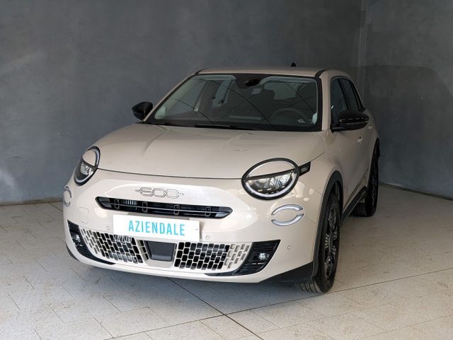 Fiat 600 Hybrid 145 CV DCT MHEV Pop - foto 2 di 2