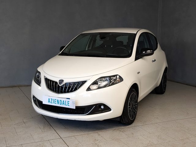 Lancia Ypsilon 1.0 FireFly 5 porte S&S Hybrid Gold usato a TRECATE