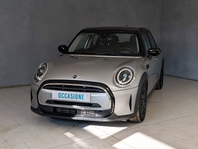 MINI Cooper 1.5 Cooper Essential automatica usato a TRECATE
