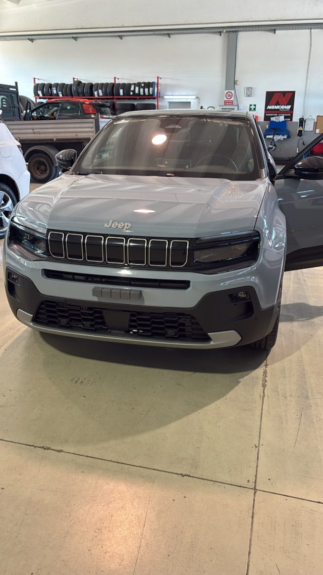 Jeep Avenger 1.2 Turbo 110 CV MHEV Summit edct6 km 0 a TRECATE