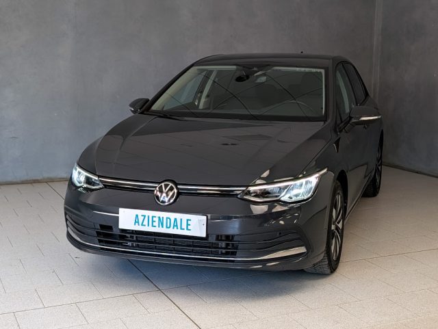 Volkswagen Golf 1.0 eTSI EVO DSG Life, del 2024, 31.600 km, in vendita a Trecate (NO)