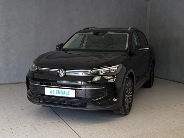 Volkswagen Tiguan 1.5 eTSI 130 CV ACT DSG Life, del 2025, 22.500 km, in vendita a Trecate (NO)