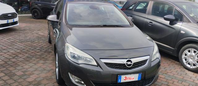 Opel Astra 1.6 115CV 5 porte Cosmo usato a ERACLEA