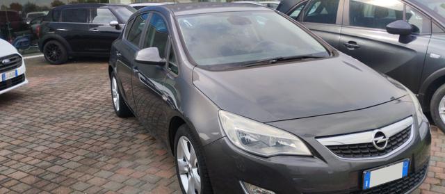 Opel Astra 1.6 115CV 5 porte Cosmo - foto 2 di 4