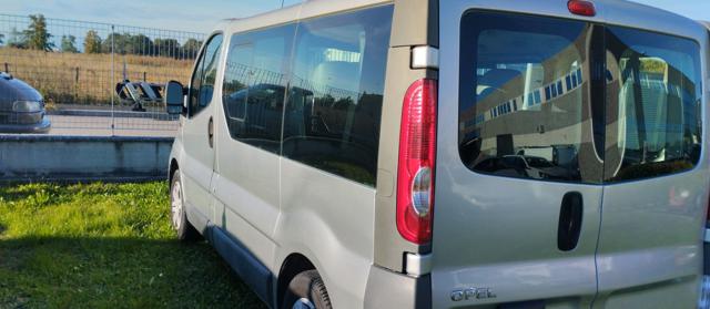 Opel Vivaro 27 2.0 CDTI 120CV PC-TN Combi 9 posti usato a ERACLEA