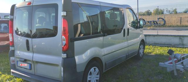 Opel Vivaro 27 2.0 CDTI 120CV PC-TN Combi 9 posti - foto 4 di 4