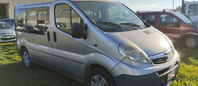 Opel Vivaro 27 2.0 CDTI 120CV PC-TN Combi 9 posti, del 2007, 401.987 km, in vendita a Eraclea (VE)