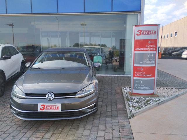 Volkswagen Golf 2.0 TDI DSG 5p. Business BlueMotion Technology usato a ERACLEA