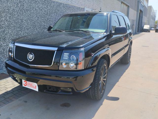 Cadillac Escalade 5200 luxury - foto 2 di 4