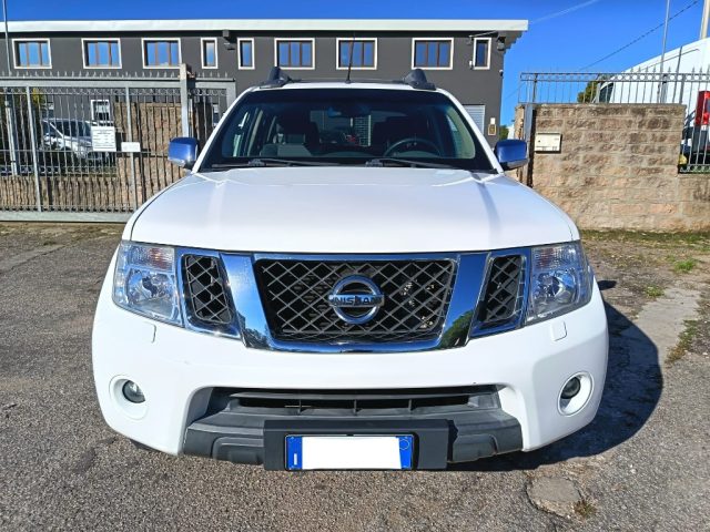 Nissan Navara 2.5 dCi 190CV 4 porte Double Cab LE Plus - foto 3 di 4