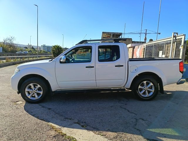 Nissan Navara 2.5 dCi 190CV 4 porte Double Cab LE Plus - foto 2 di 4
