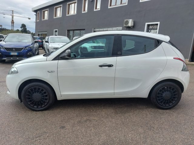 Lancia Ypsilon 1.0 FireFly 5 porte S&S Hybrid Ecochic usato a SASSARI
