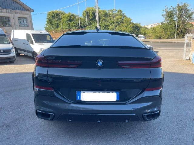 BMW X6 xDrive30d 48V Msport - foto 4 di 4