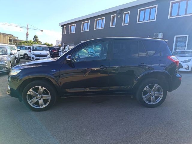 Toyota RAV 4 RAV4 Crossover 2.2 D-Cat A/T 150 CV Executive - foto 4 di 4