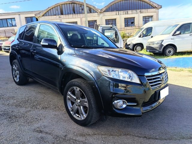 Toyota RAV 4 RAV4 Crossover 2.2 D-Cat A/T 150 CV Executive - foto 2 di 4