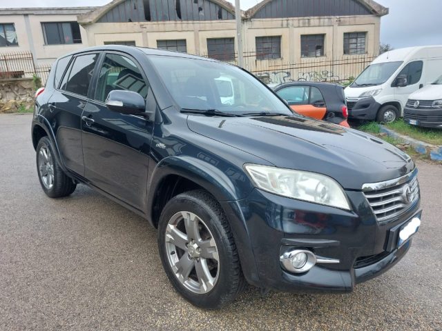 Toyota RAV 4 RAV4 Crossover 2.2 D-Cat A/T 150 CV Executive - foto 2 di 4