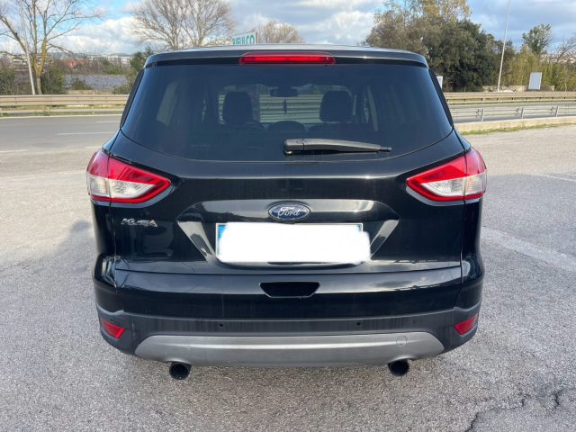 Ford Kuga 2.0 TDCI 140 CV - foto 4 di 15