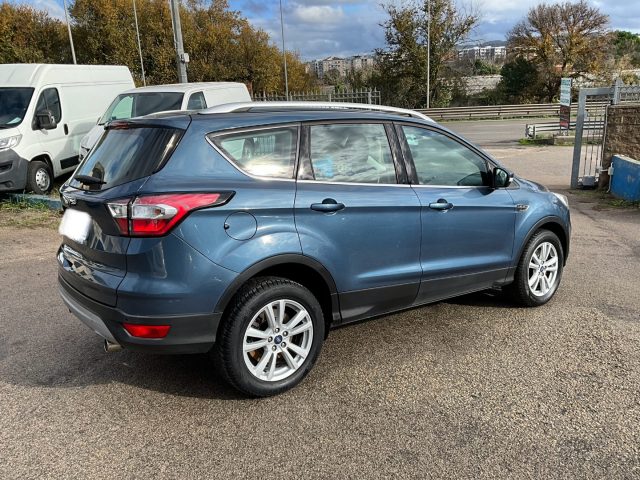 Ford Kuga 2.0 TDCI 120 CV - foto 4 di 13