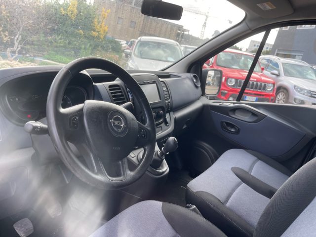 Opel Vivaro 27 1.6 BiTurbo S&S PC-TN Combi AUTOVETTURA, del 2017, 132.700 km, in vendita a Sassari (SS)