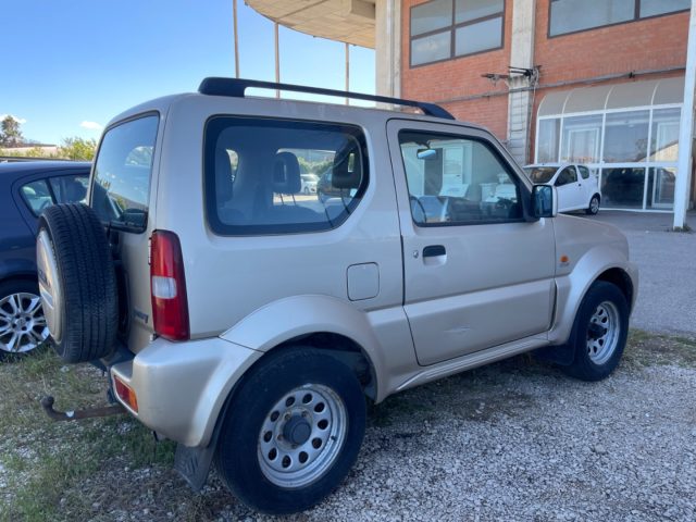 Suzuki Jimny 1.5 DDiS cat 4WD JLX - foto 4 di 4
