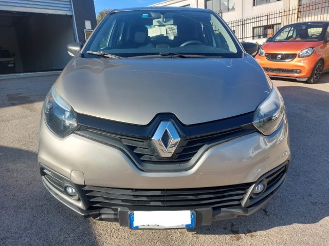 Renault Captur 1.5 dCi 8V 90 CV EDC Energy R-Link - foto 3 di 4