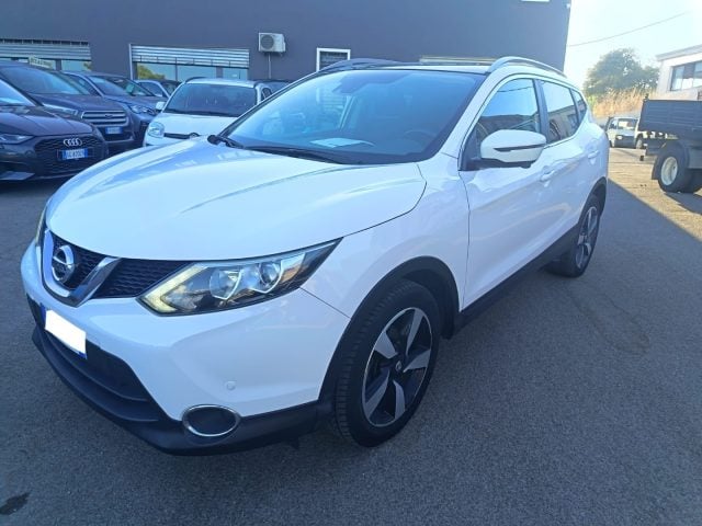 Nissan Qashqai 1.5 dCi Tekna - foto 1 di 4