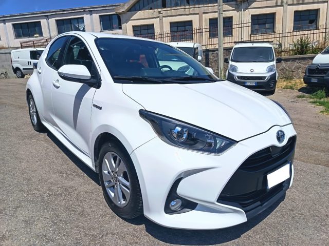 Toyota Yaris 1.5 Hybrid 5 porte Lounge - foto 2 di 4