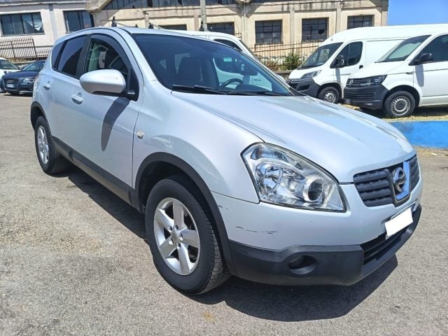 Nissan Qashqai 1.5 dCi Acenta - foto 2 di 4