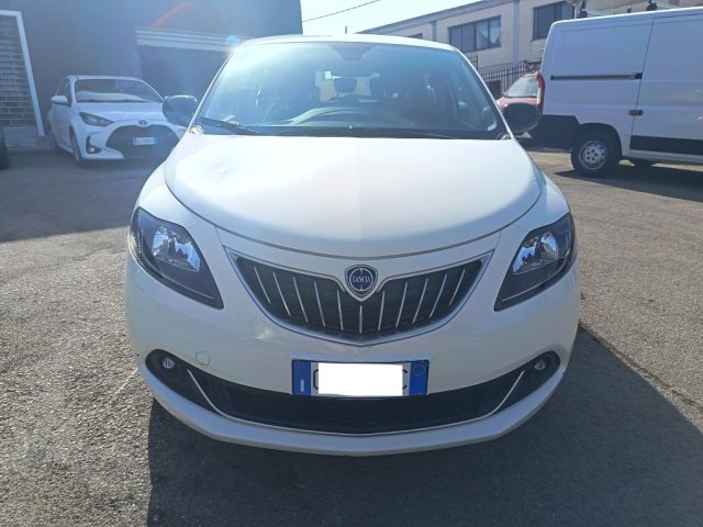 Lancia Ypsilon 1.0 FireFly 5 porte S&S Hybrid Alberta Ferretti - foto 3 di 4