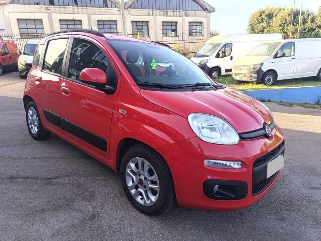 Fiat Panda 1.3 MJT 95 CV S&S Lounge - foto 2 di 4