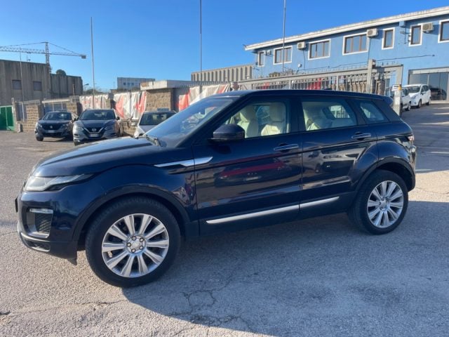 Land Rover Range Rover Evoque 2.0 TD4 180 CV 5p., del 2017, 121.900 km, in vendita a Sassari (SS)