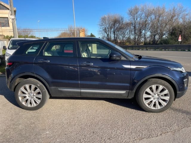 Land Rover Range Rover Evoque 2.0 TD4 180 CV 5p. - foto 3 di 17