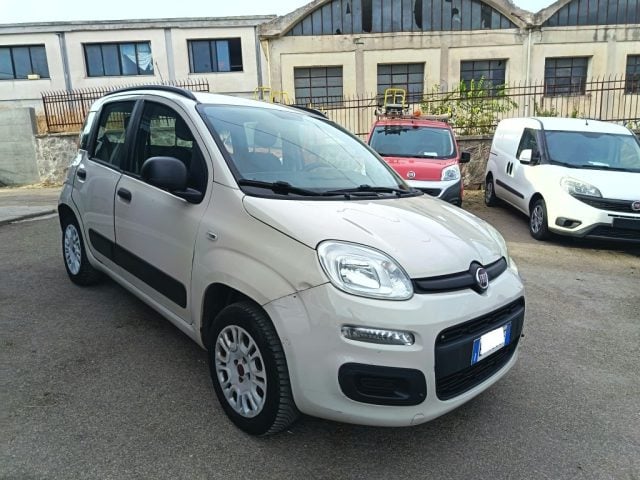 Fiat Panda 1.2 Lounge - foto 2 di 4