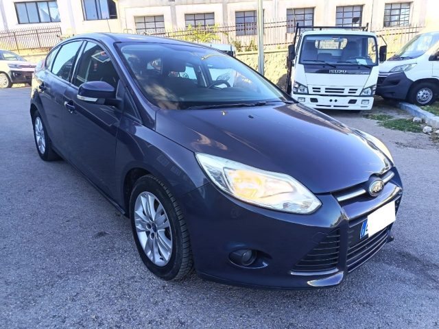Ford Focus 1.6 TDCi 115 CV - foto 2 di 4
