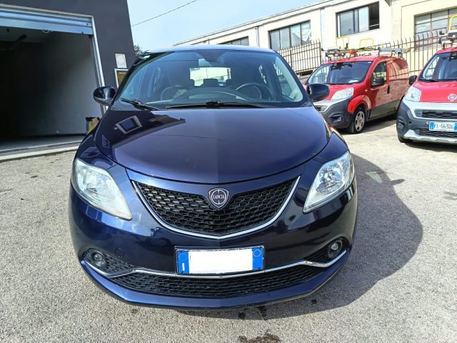 Lancia Ypsilon 1.3 MJT 16V 95 CV 5 porte S&S Platinum - foto 3 di 4