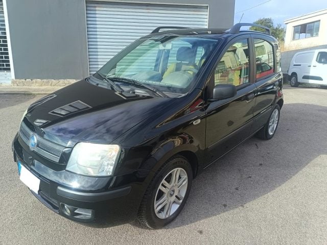 Fiat Panda 1.2 Emotion, del 2006, 143.790 km, in vendita a Sassari (SS)