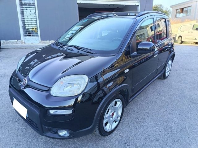Fiat Panda 1.0 FireFly S&S Hybrid, del 2023, 48.870 km, in vendita a Sassari (SS)