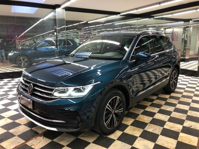 Volkswagen Tiguan 2.0 TDI 150 CV SCR DSG Elegance usato a FIRENZE