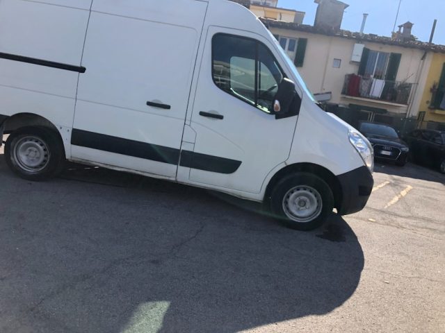 Renault Master T28 2.3 dCi/145 PC-TM Furgone Twin Turbo S&S, del 2017, 329.035 km, in vendita a Firenze (FI)