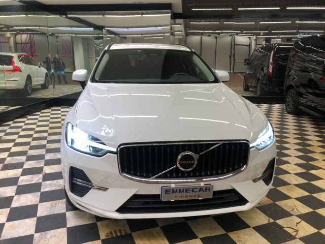 Volvo XC60 B4 (d) automatico Core - foto 3 di 4