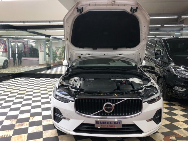 Volvo XC60 B4 (d) automatico Core usato a FIRENZE