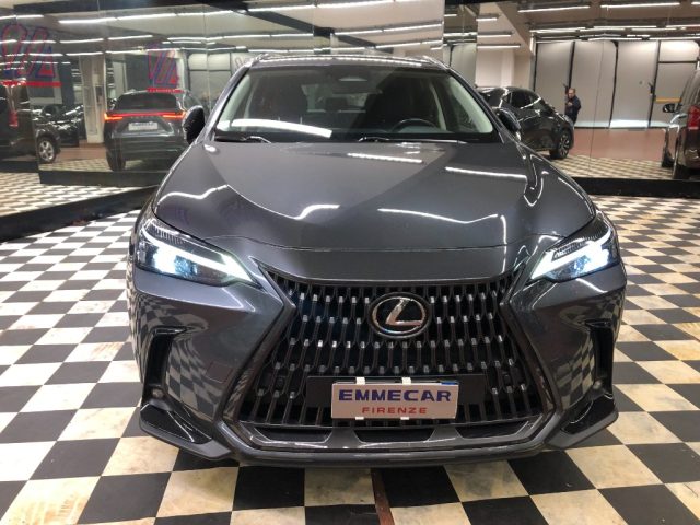 Lexus NX 450h+ Plug-in 4WD Premium + - foto 3 di 4