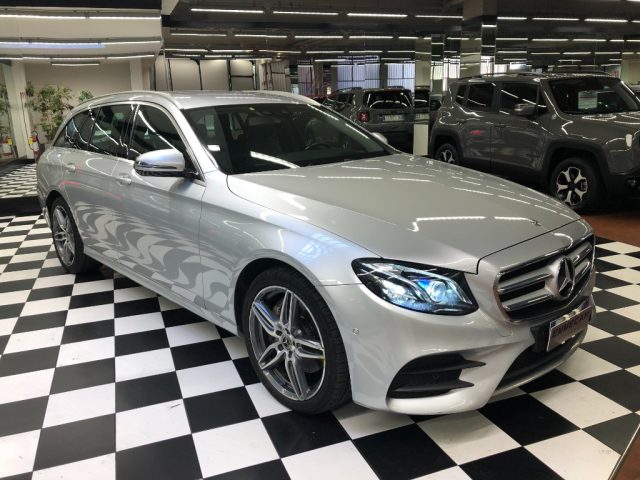 Mercedes-Benz E 220 d S.W. 4Matic Auto Premium - foto 2 di 4