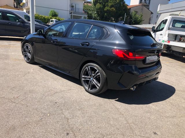 BMW 118 d xDrive 5p. Advantage - foto 4 di 4
