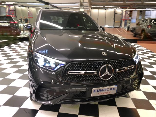 Mercedes-Benz GLC 220 d 4Matic Mild Hybrid AMG Line Premium Plus - foto 3 di 4